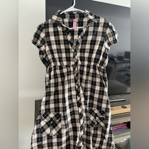 Sundress by Taylor Swift l.e.i.